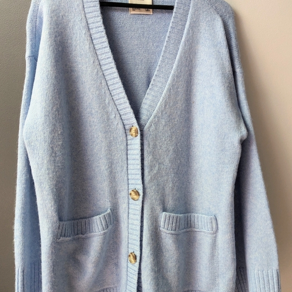 Abercrombie & Fitch Long Cardigan - 4 Button - Picture 2 of 2